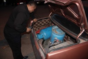 Plakasız ara&ccedil; polisi alarma ge&ccedil;irdi!