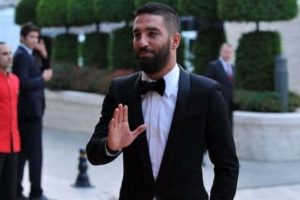 "&Ccedil;inliler, Arda Turan i&ccedil;in 100 milyon Euro vermeye hazır"