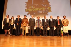 Bursa Uludağ &Uuml;niversitesi'nde Endonezya r&uuml;zgarı