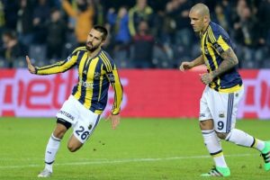 Fenerbah&ccedil;eli Alper Potuk sezonu değerlendirdi