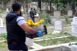 Mezarlıkta molotof kokteyleri ele ge&ccedil;irildi
