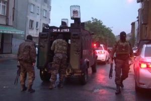 İstanbul'da şafak operasyonu
