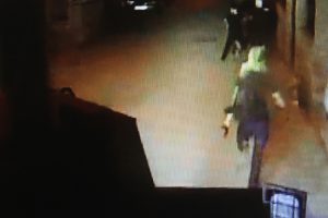 Polise patlayıcı atan ter&ouml;rist b&ouml;yle yakalandı!