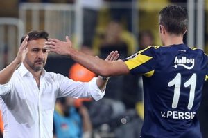 Robin van Persie, Beşiktaş'ın puan kaybedeceğini s&ouml;yledi
