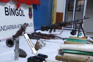 Bing&ouml;l'de PKK'ya ait 2 depoda silah ve m&uuml;himmat bulundu!