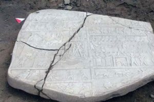 Elazığ'da 2 bin 700 yıllık r&ouml;lyef tesad&uuml;fen bulundu