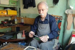 Ayakkabı tamirciliği son demlerini yaşıyor