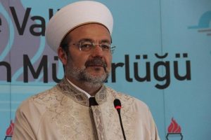 Diyanet İşleri Başkanı G&ouml;rmez kandil programına katıldı