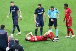Rummenigge, C&uuml;neyt &Ccedil;akır'a sert eleştirilerde bulundu
