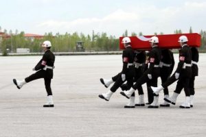 &Ccedil;ukurca şehidi t&ouml;renle memleketine uğurlandı