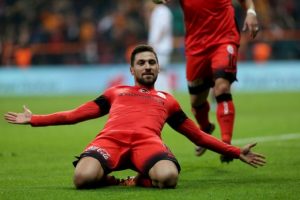 Galatasaray'da Sinan G&uuml;m&uuml;ş'&uuml;n durumu belli değil