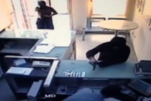 20 saniyede 15 bin lirayı b&ouml;yle &ccedil;aldılar