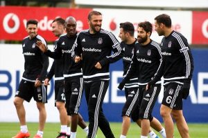 Beşiktaş derbi hazırlıklarına tam gaz devam ediyor