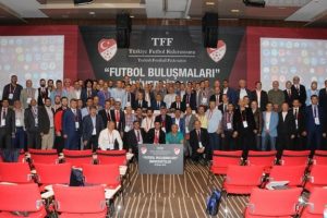 Fatih Terim akademisyenlerle bir araya geldi