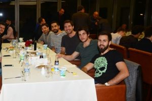 Potanın Timsahları yemekte moral depoladı