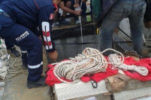 İnşaat halindeki su deposuna d&uuml;şen iş&ccedil;i yaralandı