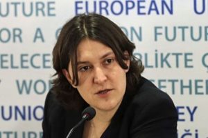 AP T&uuml;rkiye Raport&ouml;r&uuml;nden p&uuml;r&uuml;z a&ccedil;ıklaması: Kısa vadede vizesiz Avrupa m&uuml;mk&uuml;n değil