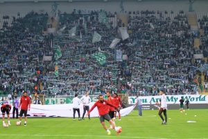Bursaspor'da gelecek sezonun kombineleri satışa &ccedil;ıktı