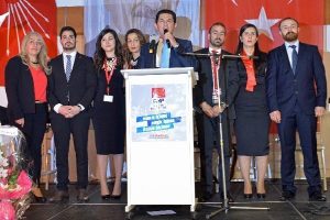 "Atat&uuml;rk'&uuml;n armağan ettiği demokrasi yeterli, ileri demokrasiye ihtiya&ccedil; yok"