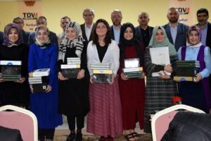 &Uuml;niversiteliler, Peygamber'i, 'Mektup'la anlattı