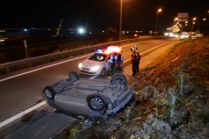 Takla atan ara&ccedil;tan burnu bile kanamadan &ccedil;ıktı