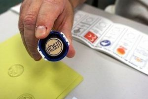 YSK'nın 'kaşe' ihalesi sosyal medyayı salladı, a&ccedil;ıklama geldi!