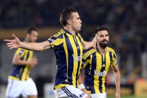 Sneijder ile Van Persie Hollanda kadrosunda yer almadı