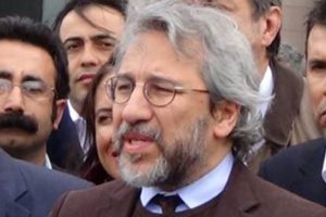 Can D&uuml;ndar'dan saldırı sonrası ilk a&ccedil;ıklama