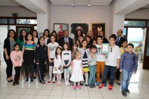 Bursa resim at&ouml;lyesi kursiyerlerinin sergisi hayran bıraktı