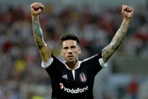 River Plate, Sosa i&ccedil;in bir kez daha Beşiktaş'ın kapısını &ccedil;alacak