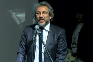 Can D&uuml;ndar: Saldırının &ouml;rg&uuml;tl&uuml; olduğunu d&uuml;ş&uuml;n&uuml;yorum
