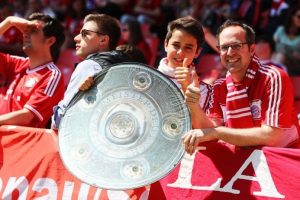Bayern M&uuml;nih, Bundesliga'da &uuml;st &uuml;ste 4. toplamda 26. şampiyonluğunu ilan etti