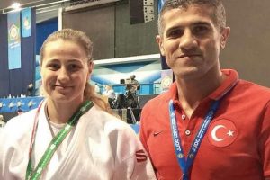 B&uuml;şra Katipoğlu bronz kazandı...