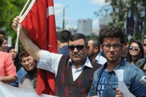 Gaziantep'te yaşayan Kilislilerden Katyuşa protestosu
