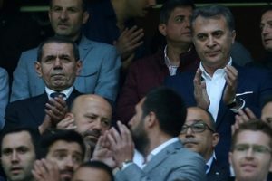 Fikret Orman soyunma odasına girdi: 'Oğlum ne yapıyorsunuz, sakin olun!'