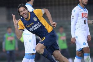 Juve'ye s&uuml;rpriz, Napoli'den kritik galibiyet!