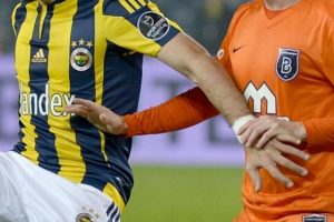 Fenerbah&ccedil;e, Başakşehir'i yenerek iddiasını s&uuml;rd&uuml;rmek istiyor