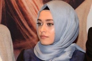 B&uuml;şra Ayaydın: Tesett&uuml;r&uuml;m y&uuml;z&uuml;nden bir&ccedil;ok kapı kapanıyor...