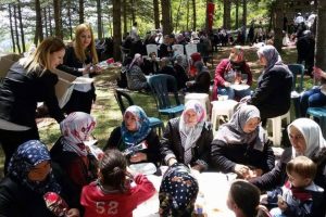Bursa Keles'te anneler g&uuml;n&uuml; Anasultan t&uuml;rbesinde kutlandı