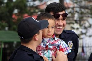 Kaybolan 5 yaşındaki &ccedil;ocuğun annesiyle kavuşması duygulandırdı