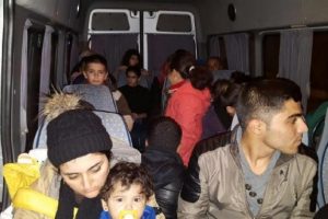 Edirne'de 25 ka&ccedil;ak yakalandı, 3 organizat&ouml;r g&ouml;zaltında