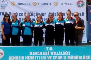 Bursa Osmangazili atletler finallerde
