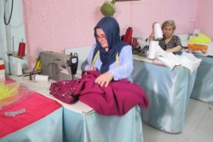 Şehit ve gazi yakınlarına &uuml;cretsiz gelinlik