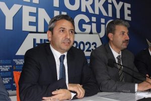 "Başkanlık sistemi geleneklerimize uygundur"