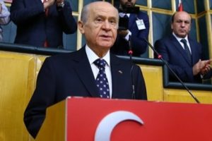 Bah&ccedil;eli'den başkanlık sistemi a&ccedil;ıklaması