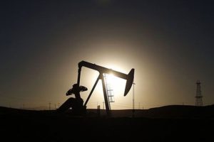 D&uuml;ş&uuml;k petrol fiyatları devlerin oyununu bozdu!