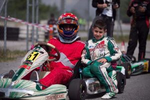 Kartingci baba-oğulun kıskandıran başarısı