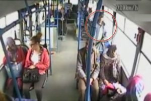 İstanbul'da &ouml;zel halk otob&uuml;slerinde kritik 'organize hırsızlık uyarısı'