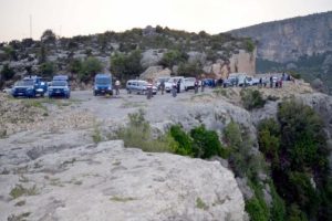 Mersin'de u&ccedil;urumun eteklerinde d&ouml;vmeli kadın cesedi bulundu
