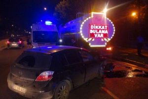 Bursa'da otomobil sulama tankerine &ccedil;arptı!